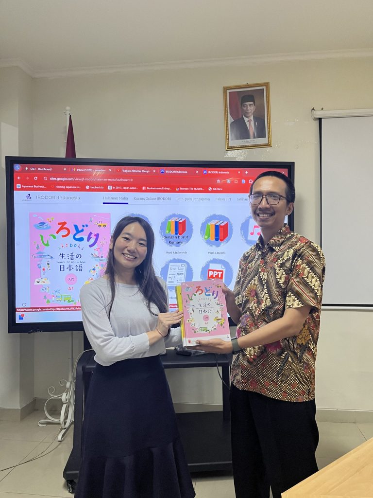 Academic Advancements: Diponegoro University Elevates Japanese Language Instruction with Irodori Training.